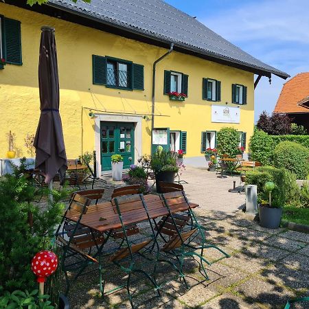 Gasthof Zur Strass Eugendorf Esterno foto