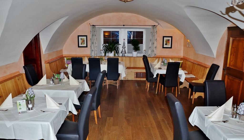 Gasthof Zur Strass Eugendorf Esterno foto